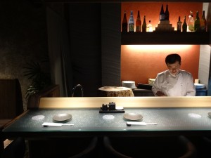 店内カウンター